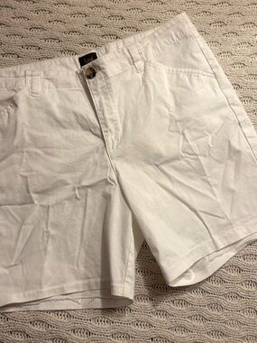 Lee Women’s White Cotton Shorts size M